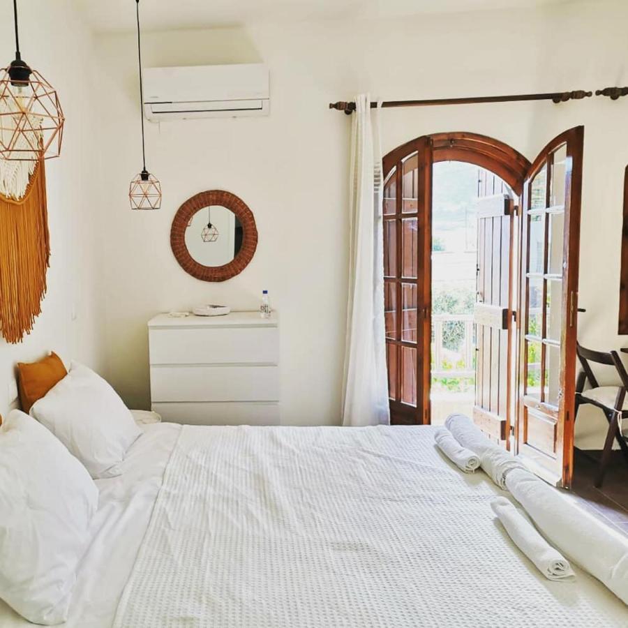 Kertoshouse Aparthotel Mílatos Ngoại thất bức ảnh